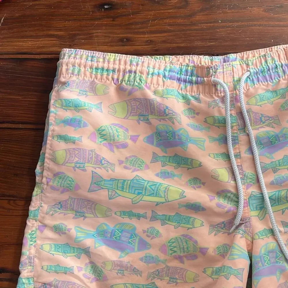 Chubbies fish print lined pull on elastic waist drawstring swim trunks sz L